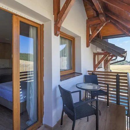 Hills Apartment *