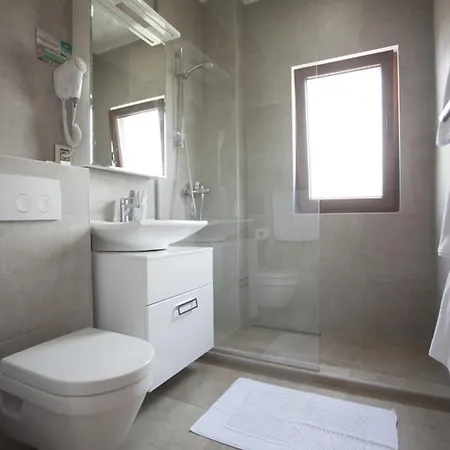 Hills Ζλάτιμπορ